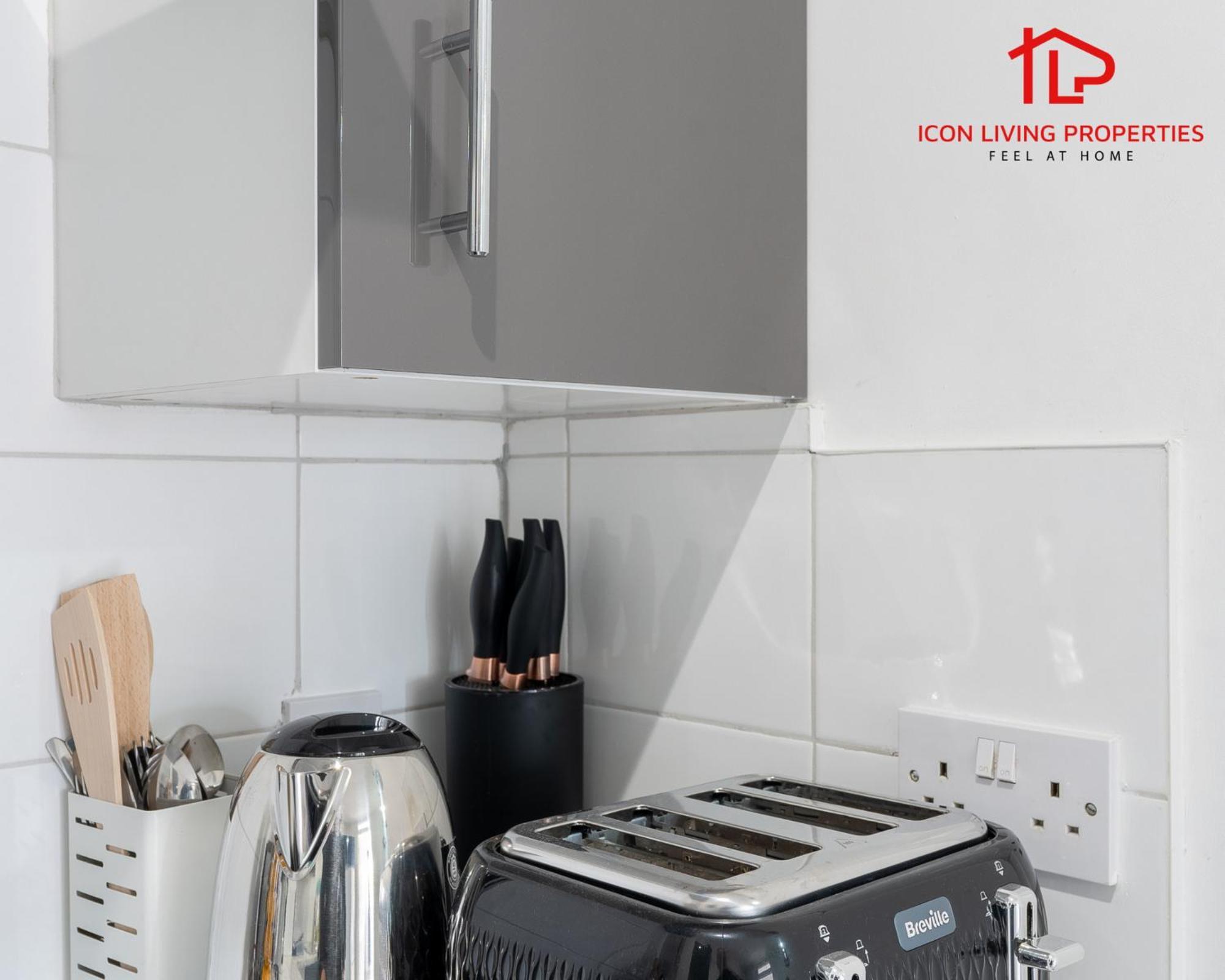 1 Bedroom Arch-View Apartment 2 By Icon Living Properties Short Lets & Serviced Accommodation With Free Parking لندن المظهر الخارجي الصورة